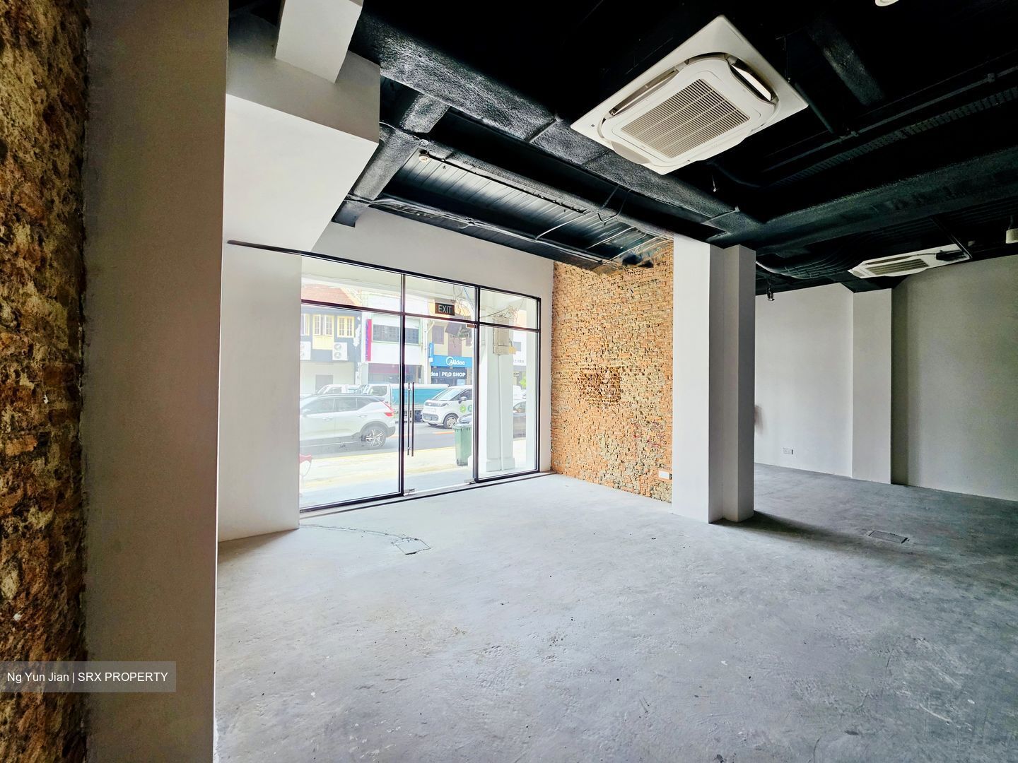 Serangoon Road (D8), Shop House #585317901